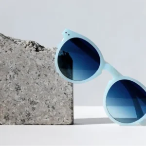 Glasses with rounded frames